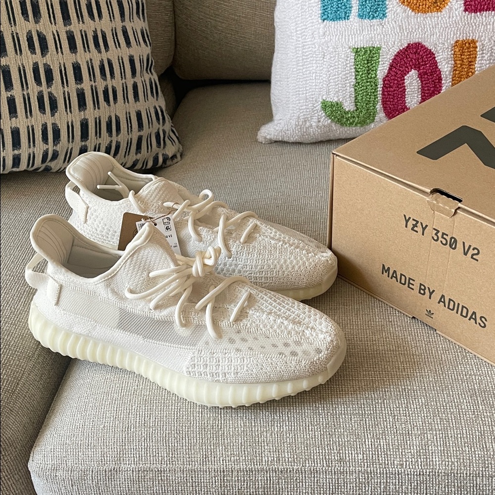 Adidas Yeezy Boost 350 V2 in Cream White